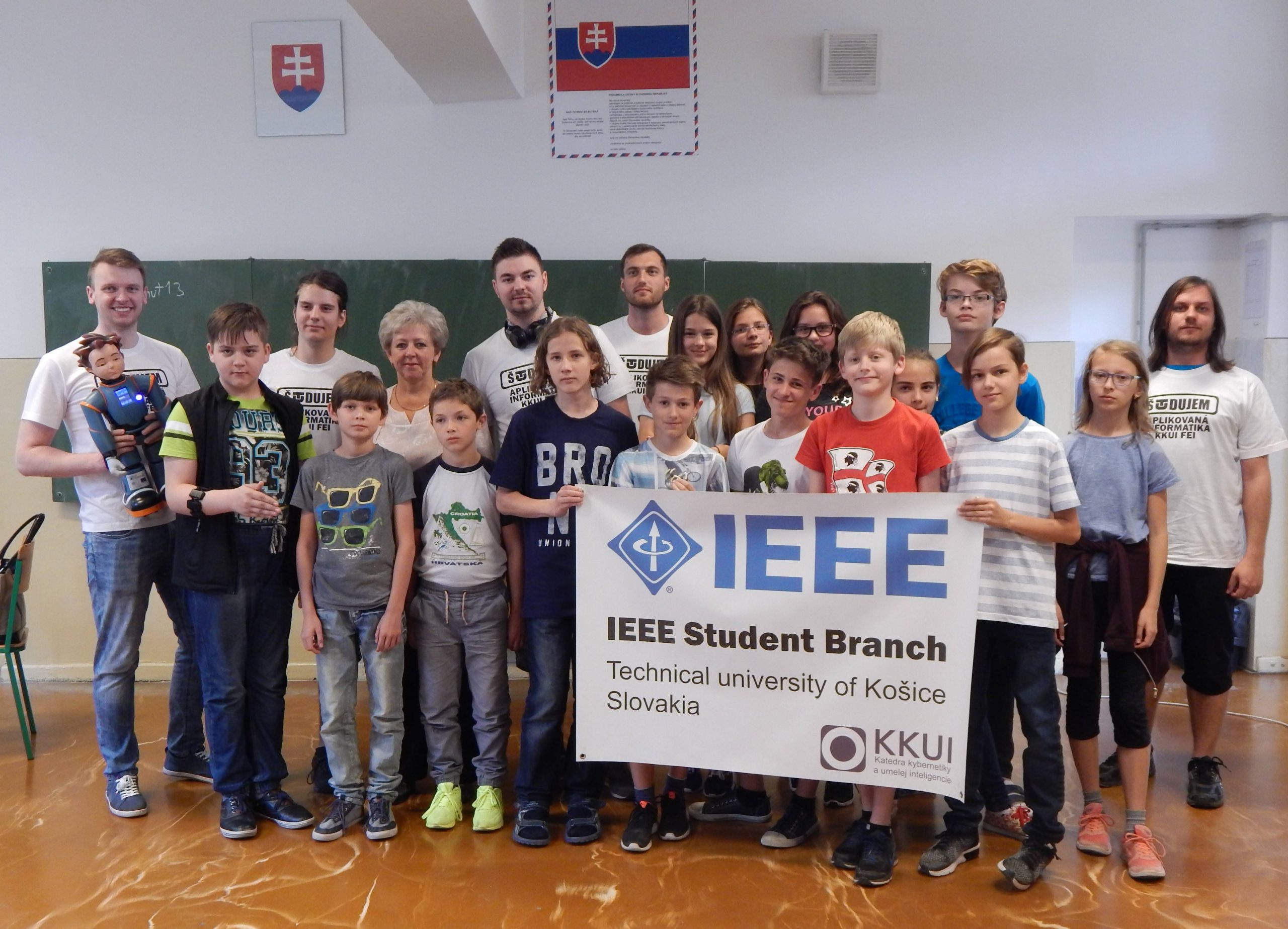IEEE Student Branch aktivita – Robotický Battle 2017 – Gymnázium Alejová – prezentovali sme KKUI